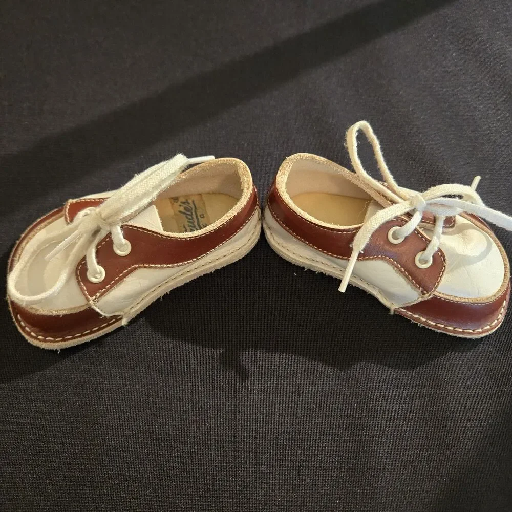Vintage Gertrude's Brown/White Baby Infant Shoes Sz.0 Lace-up Firm Bottom Oxford